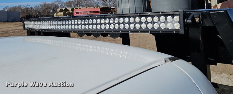 image for item DK0571 2004 Chevrolet Silverado 1500 Ext. Cab flatbed pickup truck