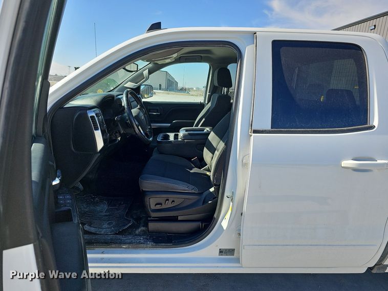 image for item DK0593 2018 Chevrolet Silverado 1500 Double Cab pickup truck