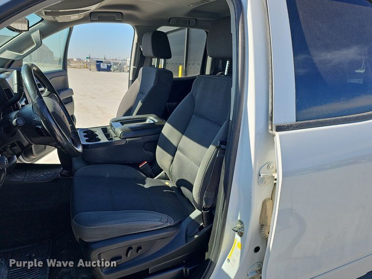 image for item DK0593 2018 Chevrolet Silverado 1500 Double Cab pickup truck