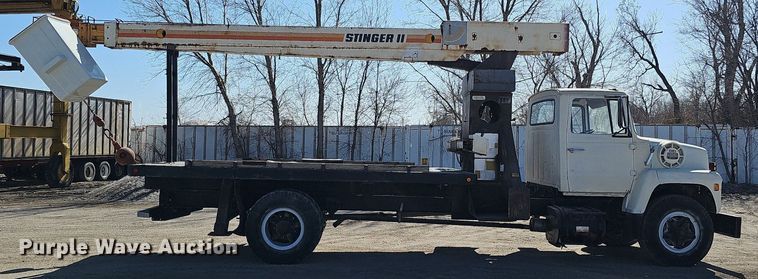 image for item DK0606 1979 Ford 800 crane truck