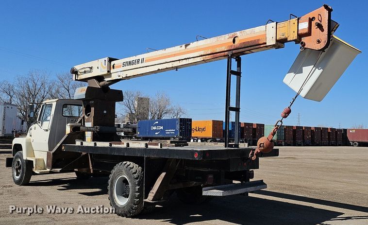 image for item DK0606 1979 Ford 800 crane truck