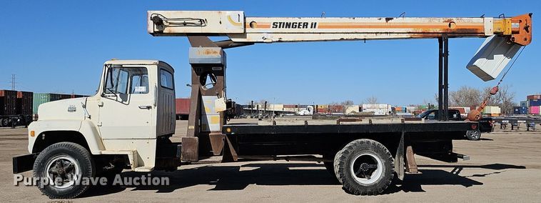 image for item DK0606 1979 Ford 800 crane truck