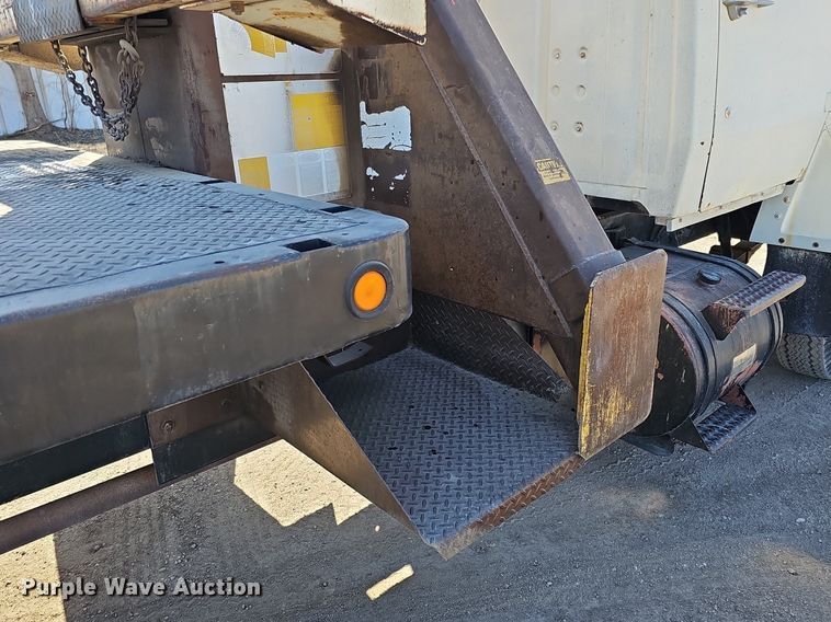 image for item DK0606 1979 Ford 800 crane truck