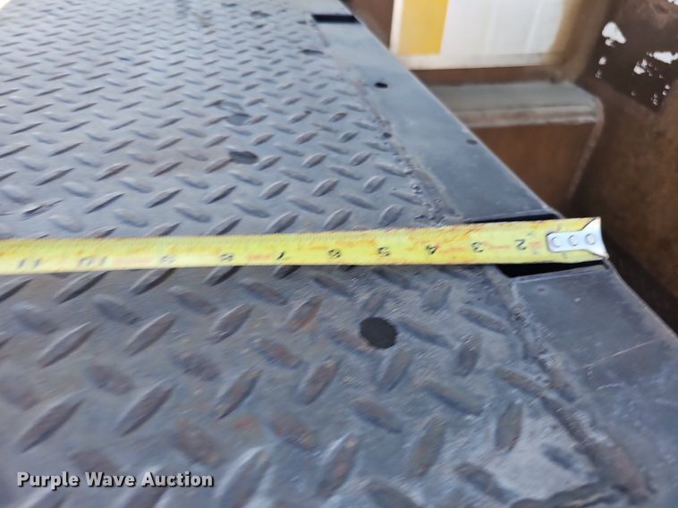 image for item DK0606 1979 Ford 800 crane truck