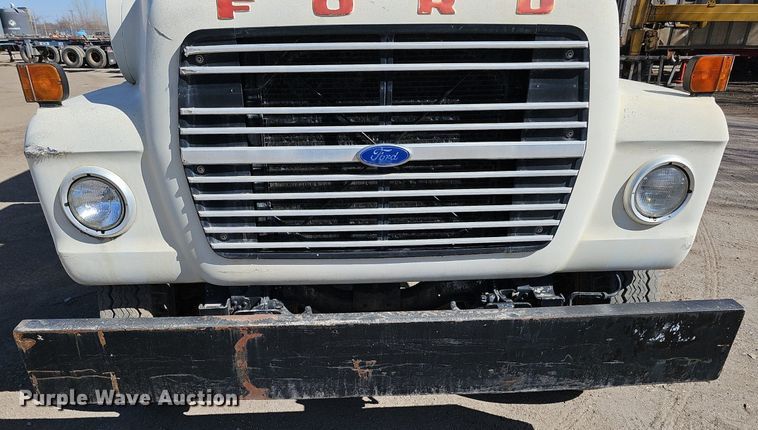 image for item DK0606 1979 Ford 800 crane truck