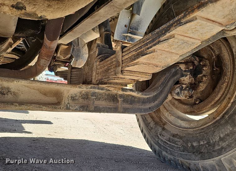 image for item DK0606 1979 Ford 800 crane truck