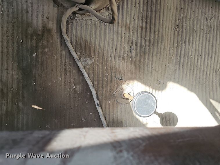 image for item DK0606 1979 Ford 800 crane truck