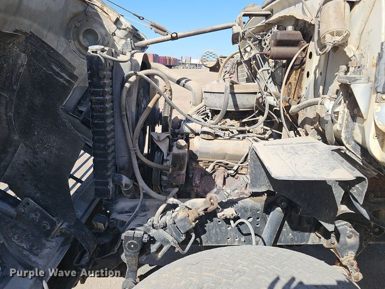 image for item DK0606 1979 Ford 800 crane truck