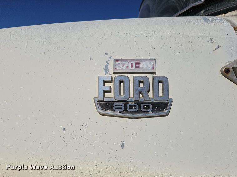 image for item DK0606 1979 Ford 800 crane truck