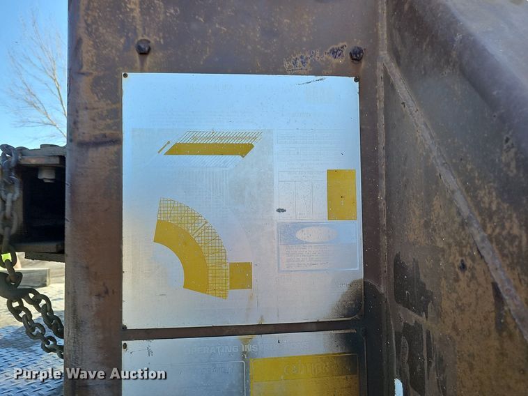 image for item DK0606 1979 Ford 800 crane truck