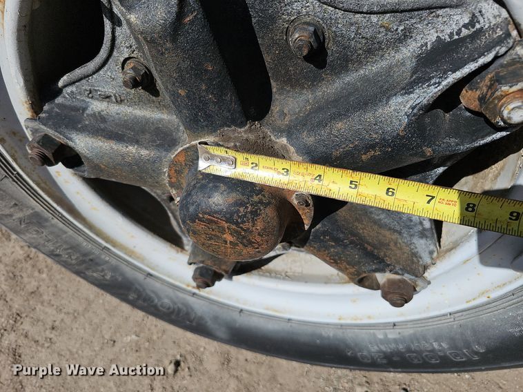 image for item DK0606 1979 Ford 800 crane truck