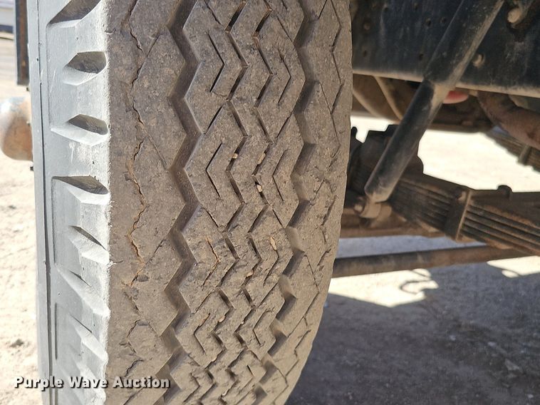 image for item DK0606 1979 Ford 800 crane truck