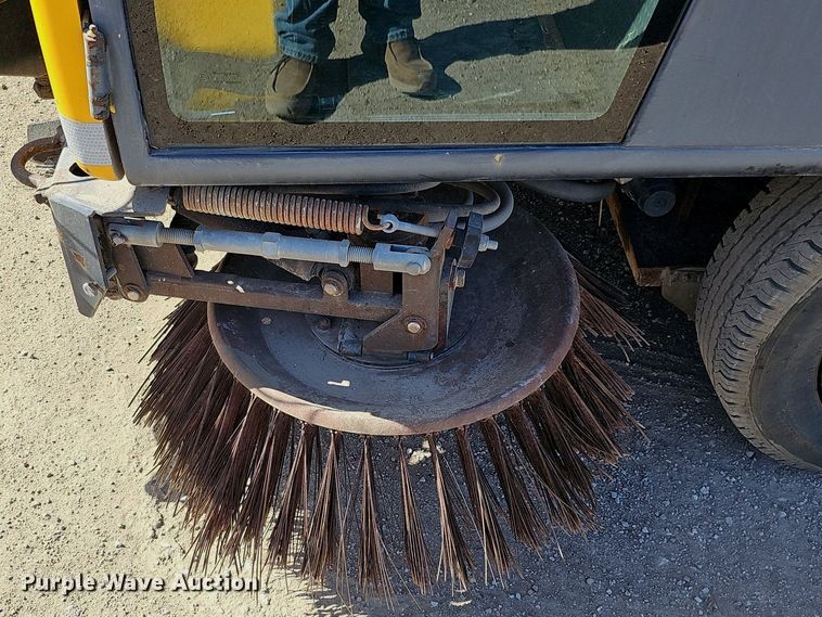 image for item DK0607 Bucher CC 2000 street sweeper