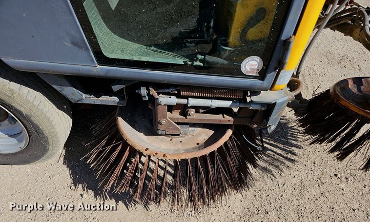 image for item DK0607 Bucher CC 2000 street sweeper