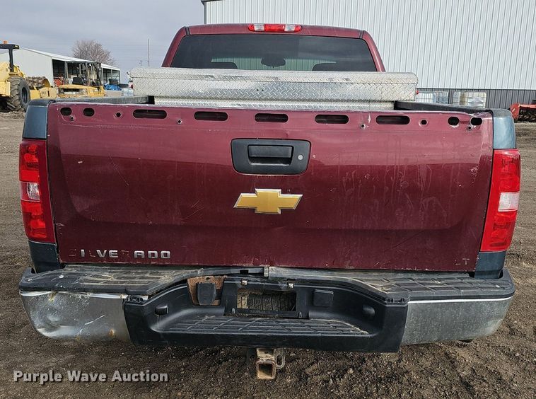 image for item DK0615 2013 Chevrolet Silverado 1500 Ext. Cab pickup truck