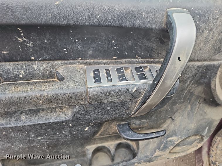 image for item DK0615 2013 Chevrolet Silverado 1500 Ext. Cab pickup truck