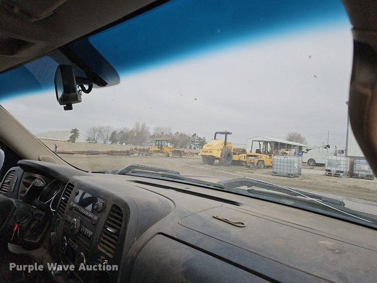 image for item DK0615 2013 Chevrolet Silverado 1500 Ext. Cab pickup truck