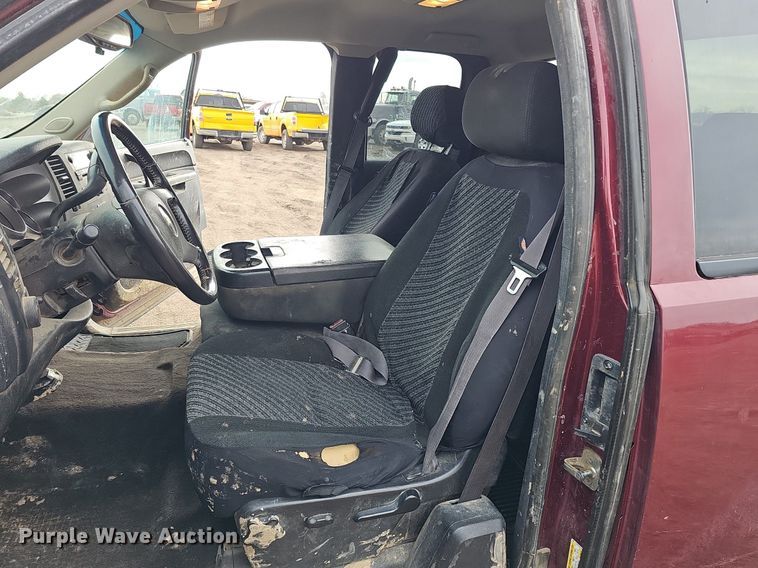 image for item DK0615 2013 Chevrolet Silverado 1500 Ext. Cab pickup truck