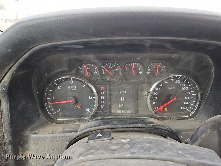 image for item DK0616 2014 Chevrolet Silverado 1500 pickup truck