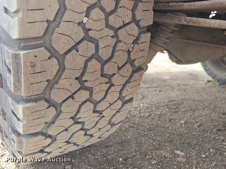 image for item DK0616 2014 Chevrolet Silverado 1500 pickup truck