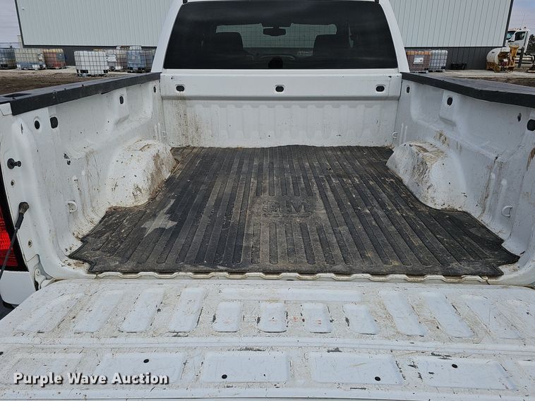 image for item DK0619 2017 Chevrolet Silverado 1500 Crew Cab pickup truck