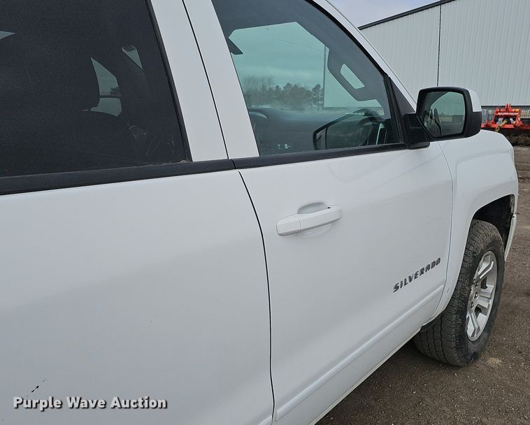 image for item DK0619 2017 Chevrolet Silverado 1500 Crew Cab pickup truck