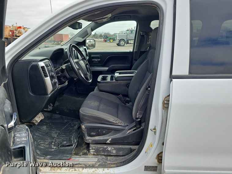 image for item DK0619 2017 Chevrolet Silverado 1500 Crew Cab pickup truck