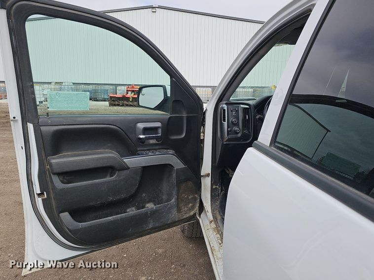 image for item DK0619 2017 Chevrolet Silverado 1500 Crew Cab pickup truck