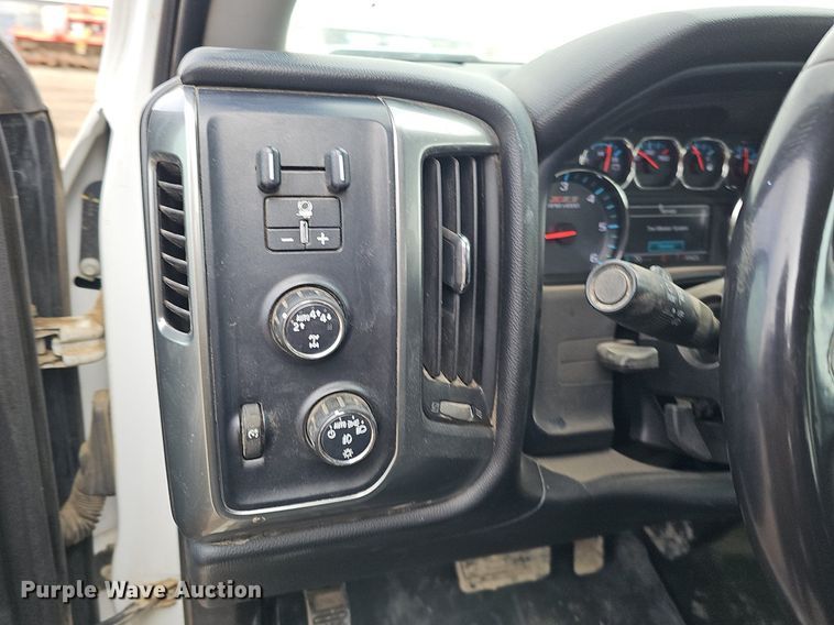 image for item DK0619 2017 Chevrolet Silverado 1500 Crew Cab pickup truck