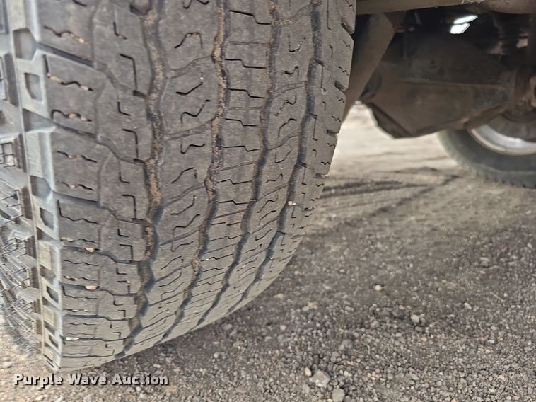 image for item DK0619 2017 Chevrolet Silverado 1500 Crew Cab pickup truck