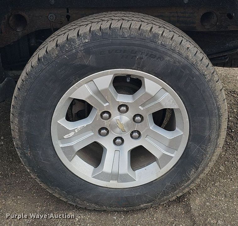 image for item DK0619 2017 Chevrolet Silverado 1500 Crew Cab pickup truck