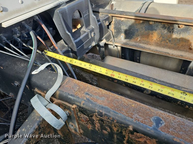 image for item DK0628 1992 Kenworth truck cab and chassis