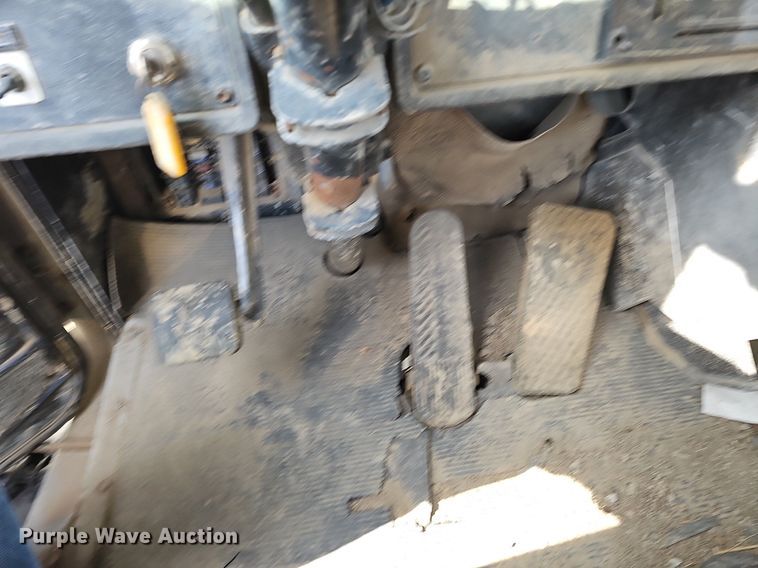 image for item DK0628 1992 Kenworth truck cab and chassis