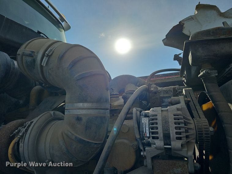 image for item DK0628 1992 Kenworth truck cab and chassis