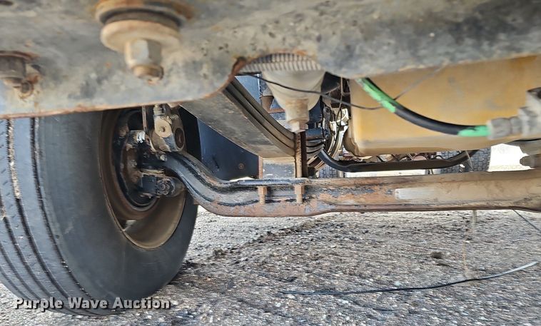 image for item DK0628 1992 Kenworth truck cab and chassis