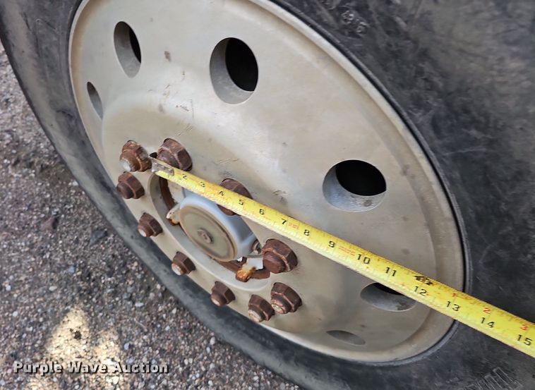 image for item DK0628 1992 Kenworth truck cab and chassis