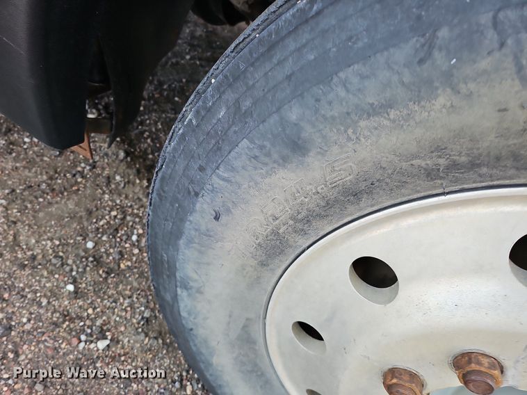 image for item DK0628 1992 Kenworth truck cab and chassis