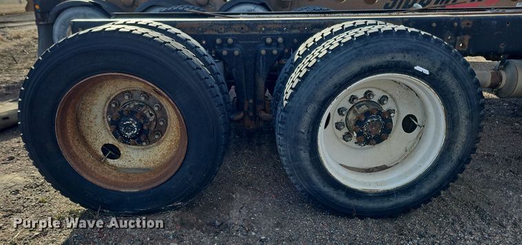 image for item DK0628 1992 Kenworth truck cab and chassis