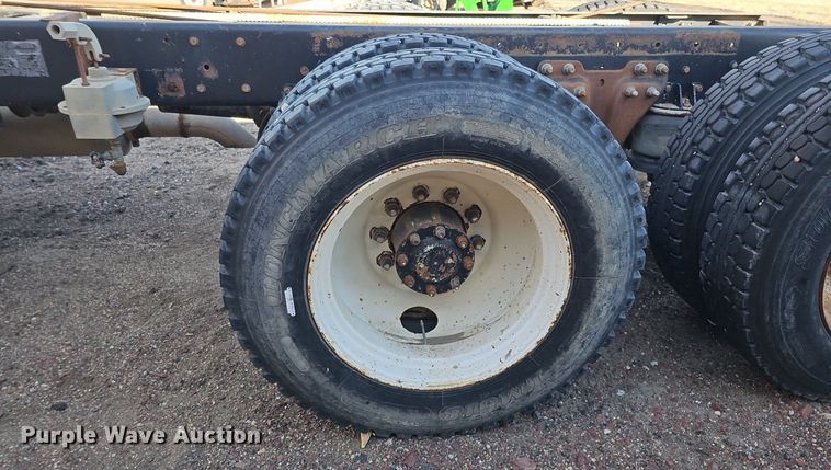 image for item DK0628 1992 Kenworth truck cab and chassis