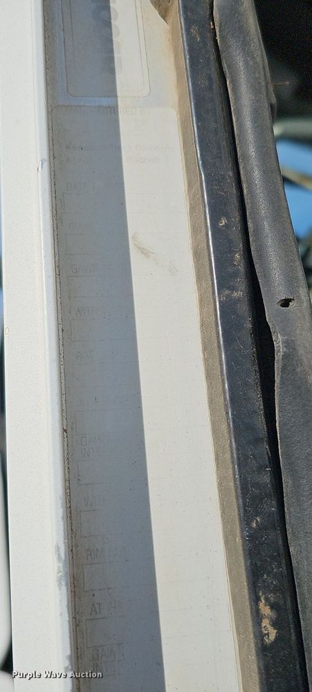 image for item DK0628 1992 Kenworth truck cab and chassis