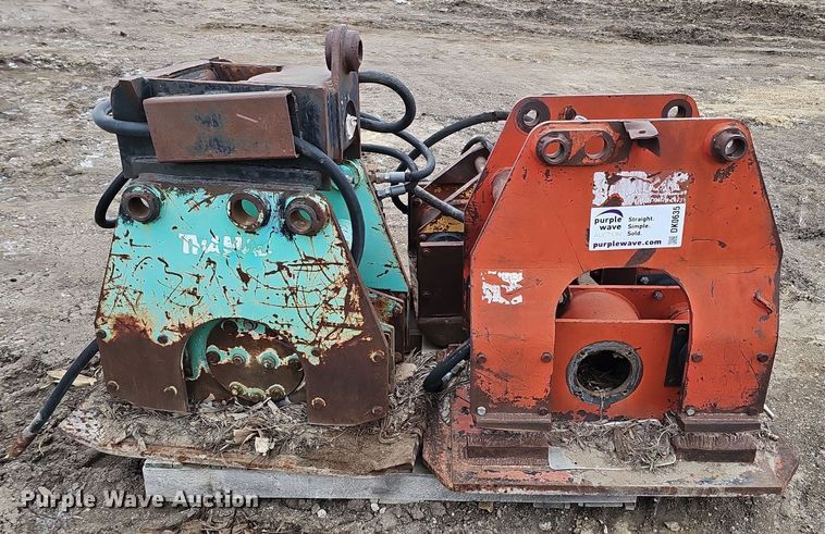 image for item DK0635 (4) plate compactors