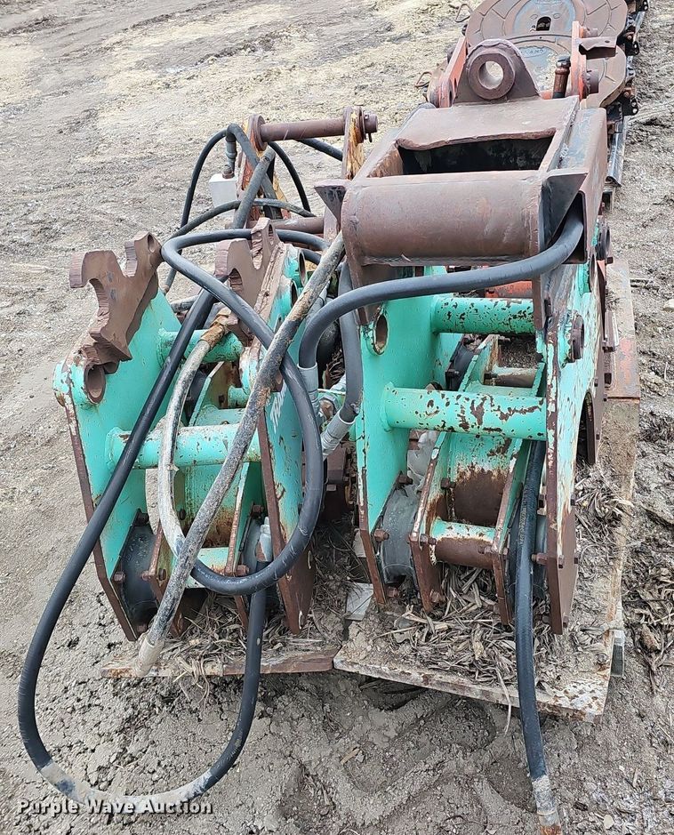 image for item DK0635 (4) plate compactors