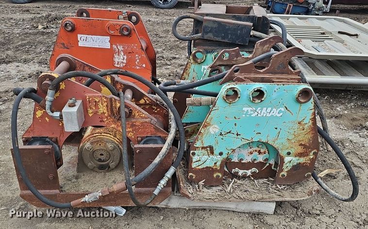 image for item DK0635 (4) plate compactors