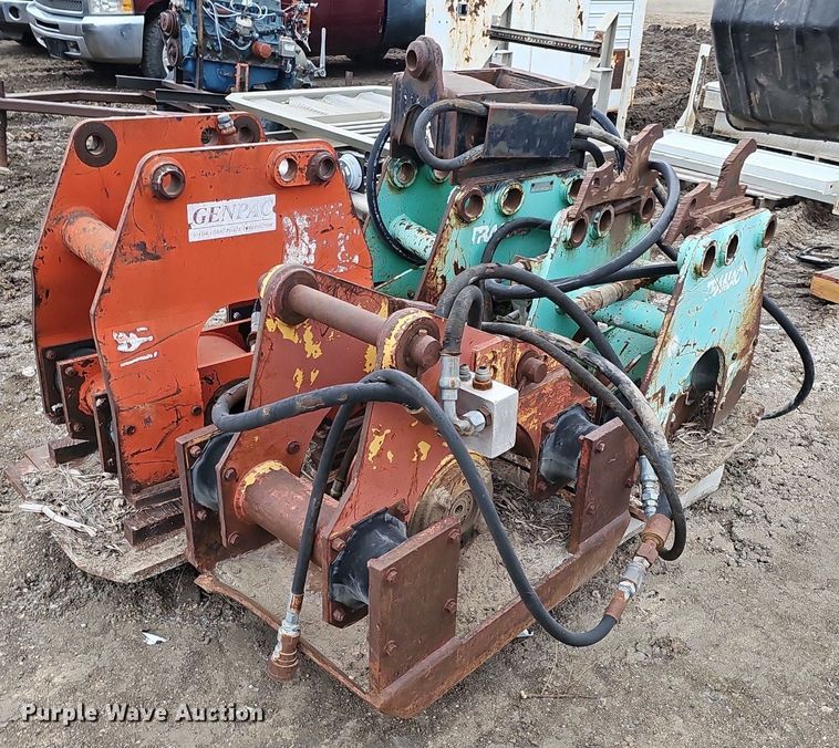 image for item DK0635 (4) plate compactors