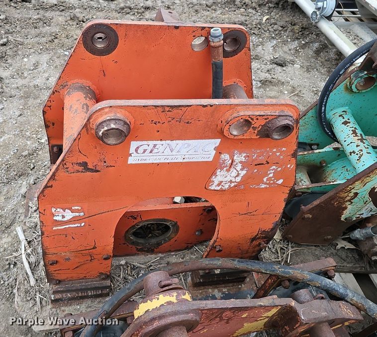 image for item DK0635 (4) plate compactors