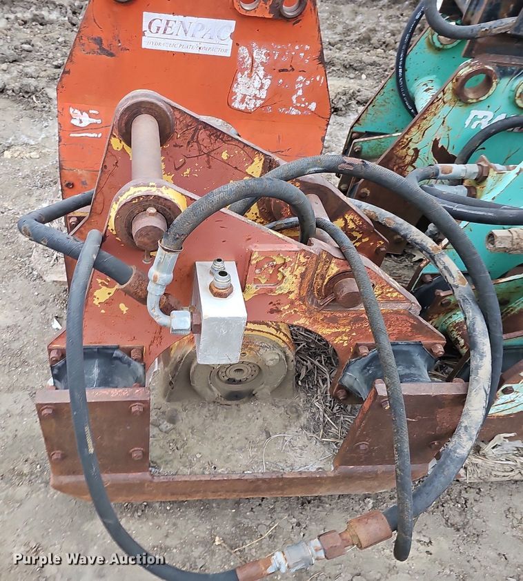 image for item DK0635 (4) plate compactors