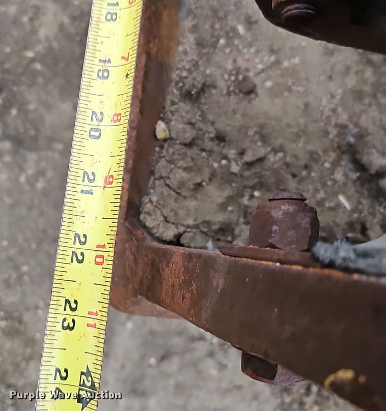 image for item DK0635 (4) plate compactors