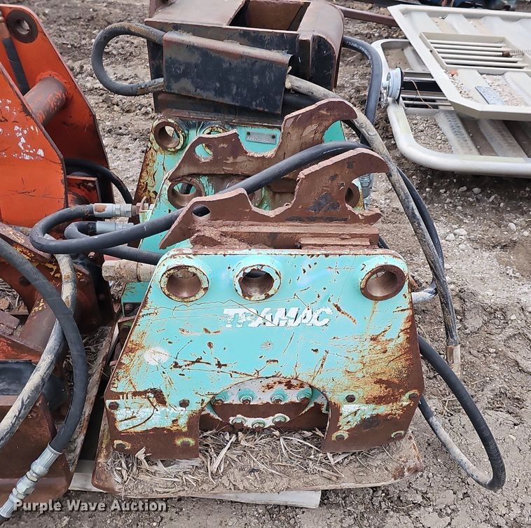 image for item DK0635 (4) plate compactors