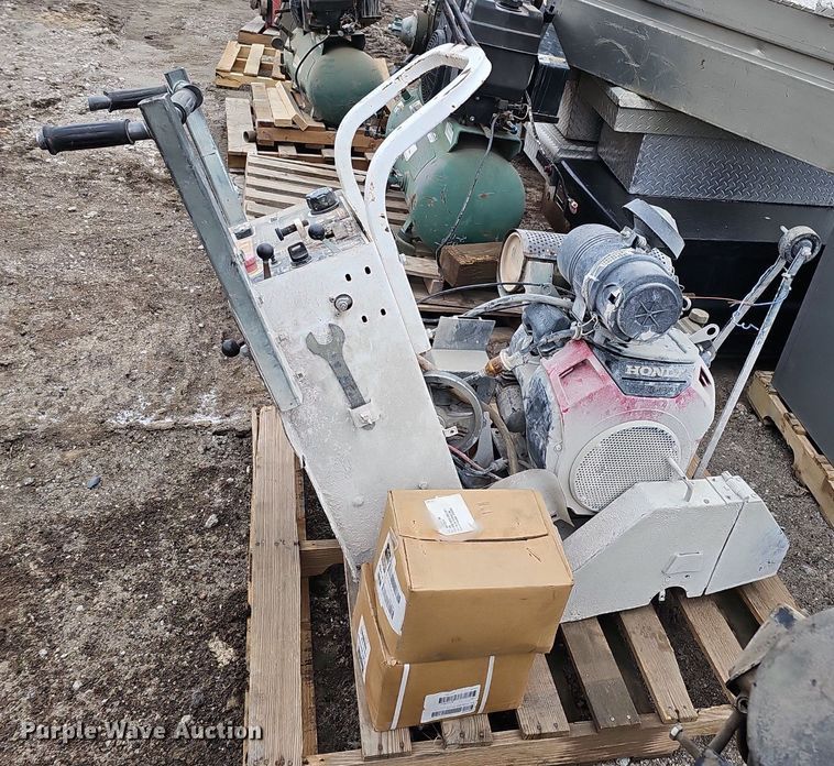 image for item DK0636 Tools