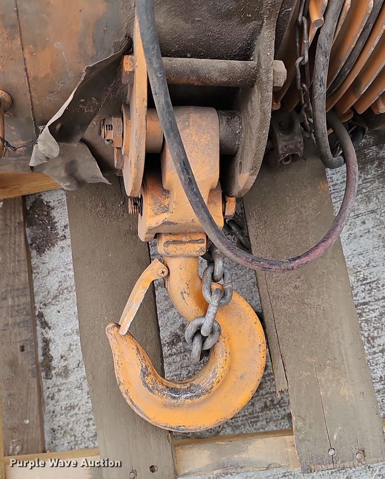 image for item DK0641 Harrington ES2-471 3 ton chain hoist
